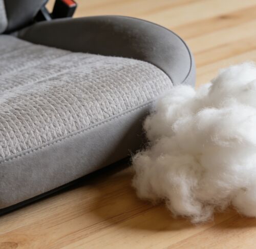 Dernières nouvelles de l'entreprise Les fibres adaptées aux intérieurs automobiles présentent les propriétés de rétrécissement, de résistance et de retard de flamme les plus faibles.