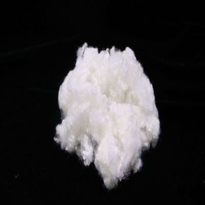 acheter Une fibre de polyester creuse en silicone de 51 mm recyclée pour le remplissage du canapé fabrication en ligne