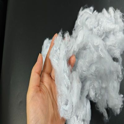 1.4D*38mm PSF Solid Regenerated Polyester Staple Fiber Pour les fils
