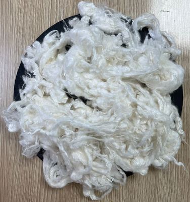 Un bon prix. 1.33D 38mm Fibre de bambou absorbant l'humidité et antibactérienne en ligne