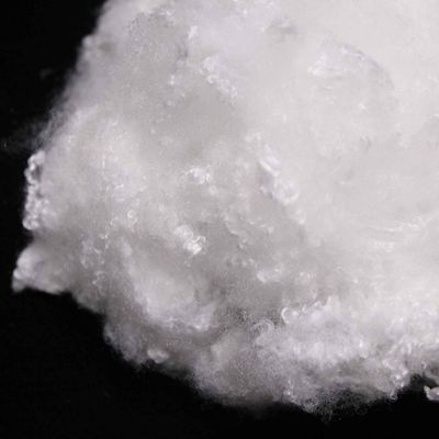 Un bon prix. Fabrication à partir de fibres de polyester vierges non siliconées en ligne