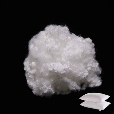 Un bon prix. Régénérée en polyester à base de fibres crimp personnalisé 32 mm pour le remplissage d'oreillers en ligne