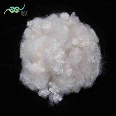Un bon prix. Fibre conjuguée creuse recyclée retardateur de flamme enroulée de 64 mm en ligne
