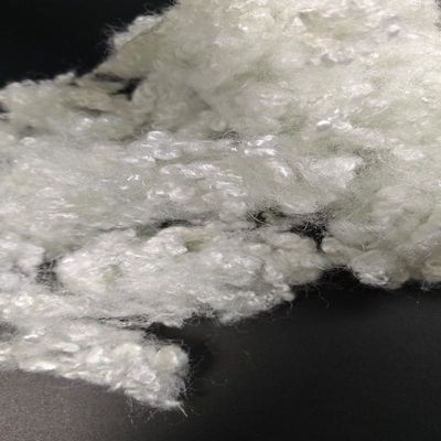 Un bon prix. 32-102 mm de longueur de coupe Fibre d'étape de polyester avec durabilité Rétrécissement très durable Moins de 5% en ligne