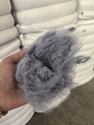 Un bon prix. Fibre de polyester recyclé à fibres discontinues 2.5D 51mm avec protection UV, Gris eau en ligne