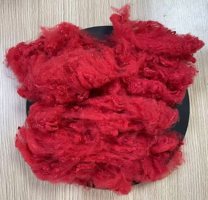 qualité Polyester recyclé à base de fibres 1.56D 38mm rouge vif usine