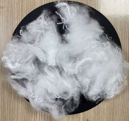 Un bon prix. Fibre d'accueil de polypropylène teintée de qualité AA 2.2D 40 mm Blanc en ligne