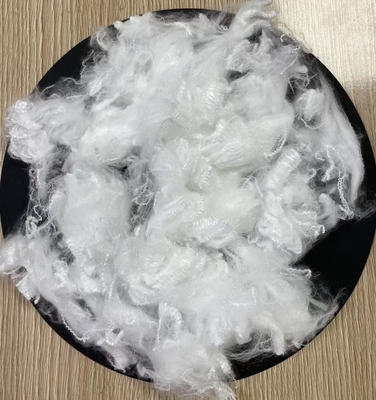 Un bon prix. Polyester vierge en fibre d'accompagnement 1.33dtex 38mm Blanc pour Air Jet Spin en ligne