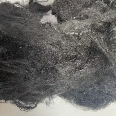 Un bon prix. Fibre de polypropylène noire 3D*65mm avec résistance à la corrosion acide et alcaline et propriétés imperméables et résistantes à l'usure en ligne