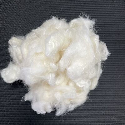 Qualité 6D*51mm lyocell 70J de qualité supérieure en fibres douces et écologiques, matière première textile en cellulose naturelle pour la fabrication de linge de lit usine